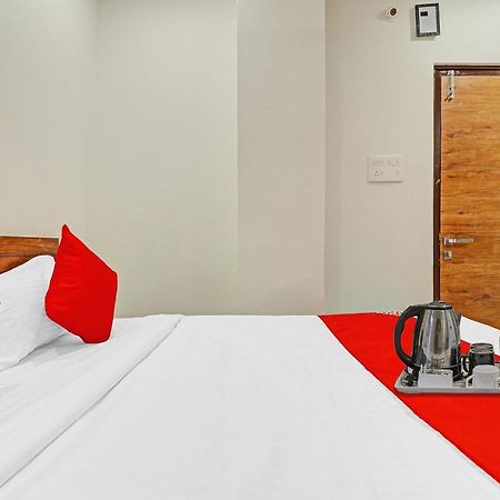Hotel O Night Eye Hyderabad Bagian luar foto