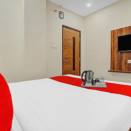 Hotel O Night Eye Hyderabad Bagian luar foto