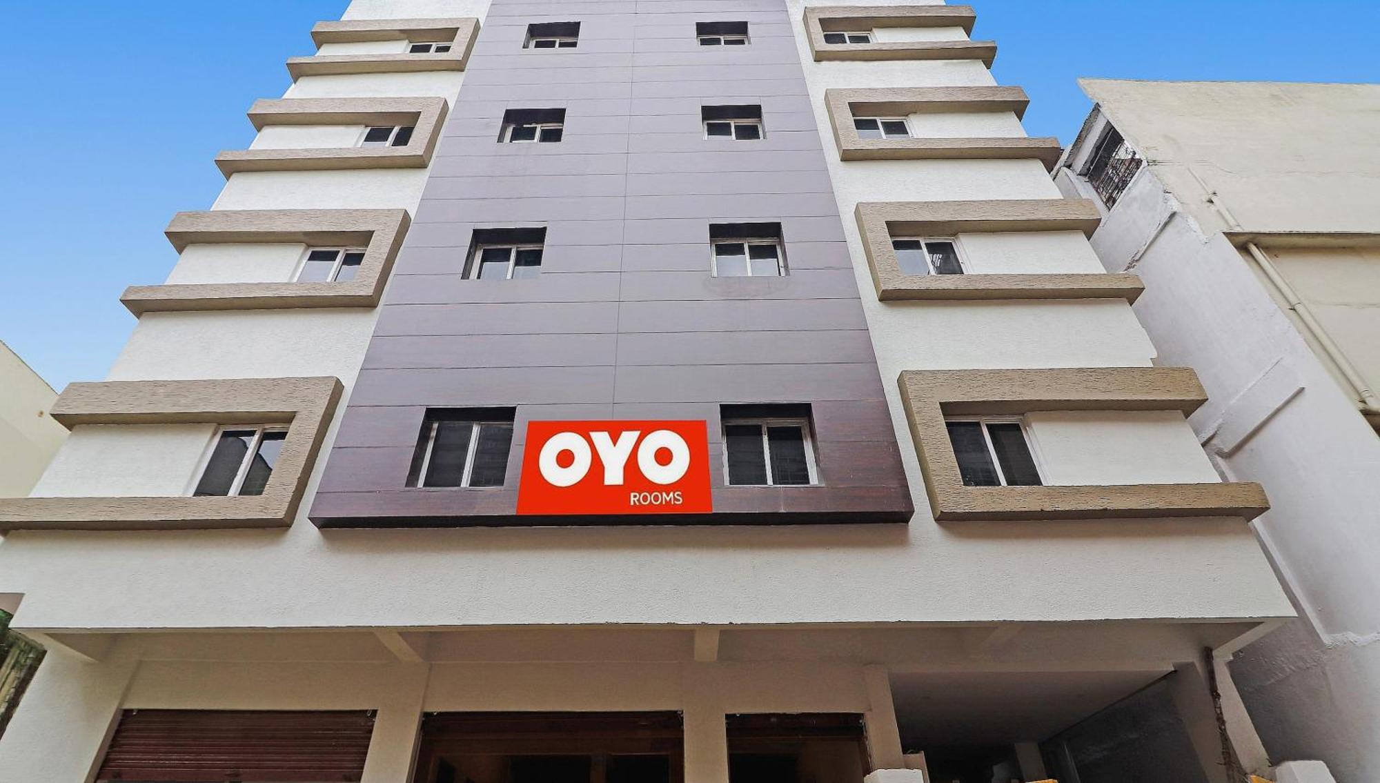 Hotel O Night Eye Hyderabad Bagian luar foto