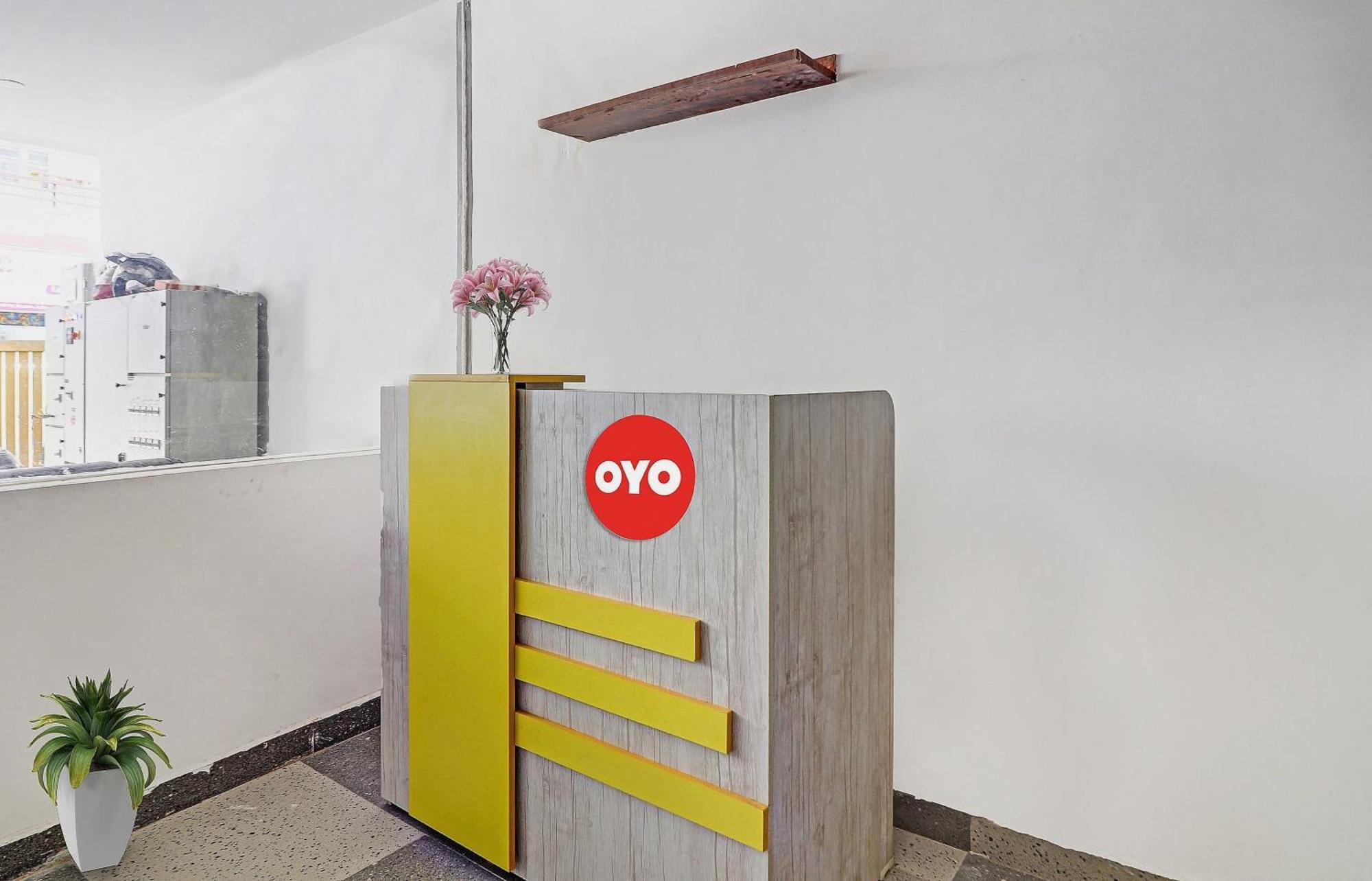 Hotel O Night Eye Hyderabad Bagian luar foto