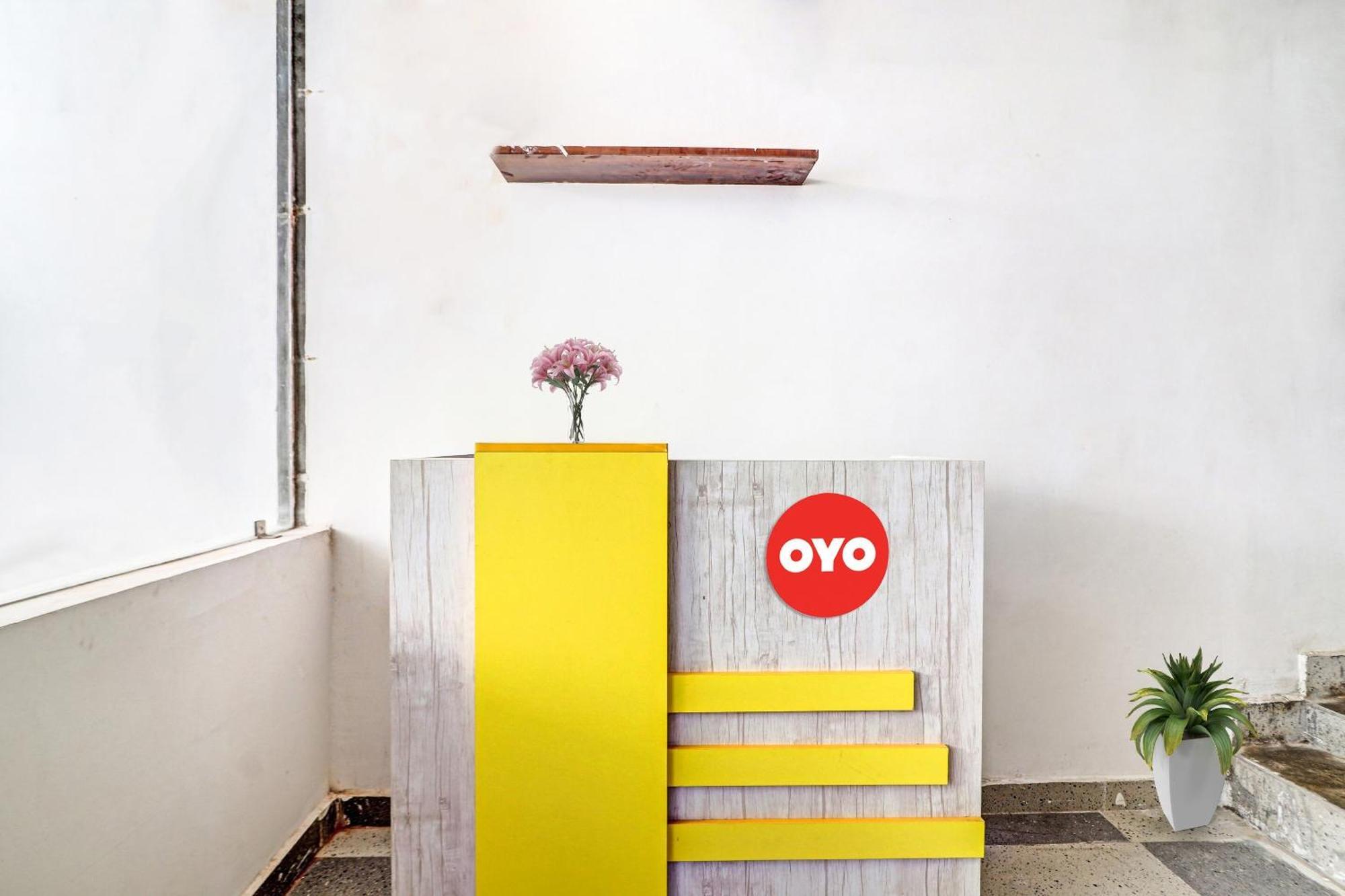 Hotel O Night Eye Hyderabad Bagian luar foto
