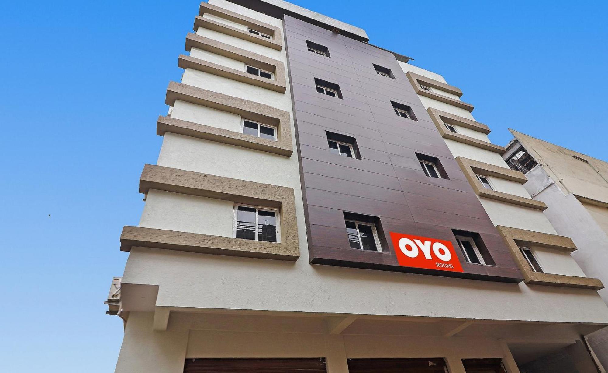 Hotel O Night Eye Hyderabad Bagian luar foto